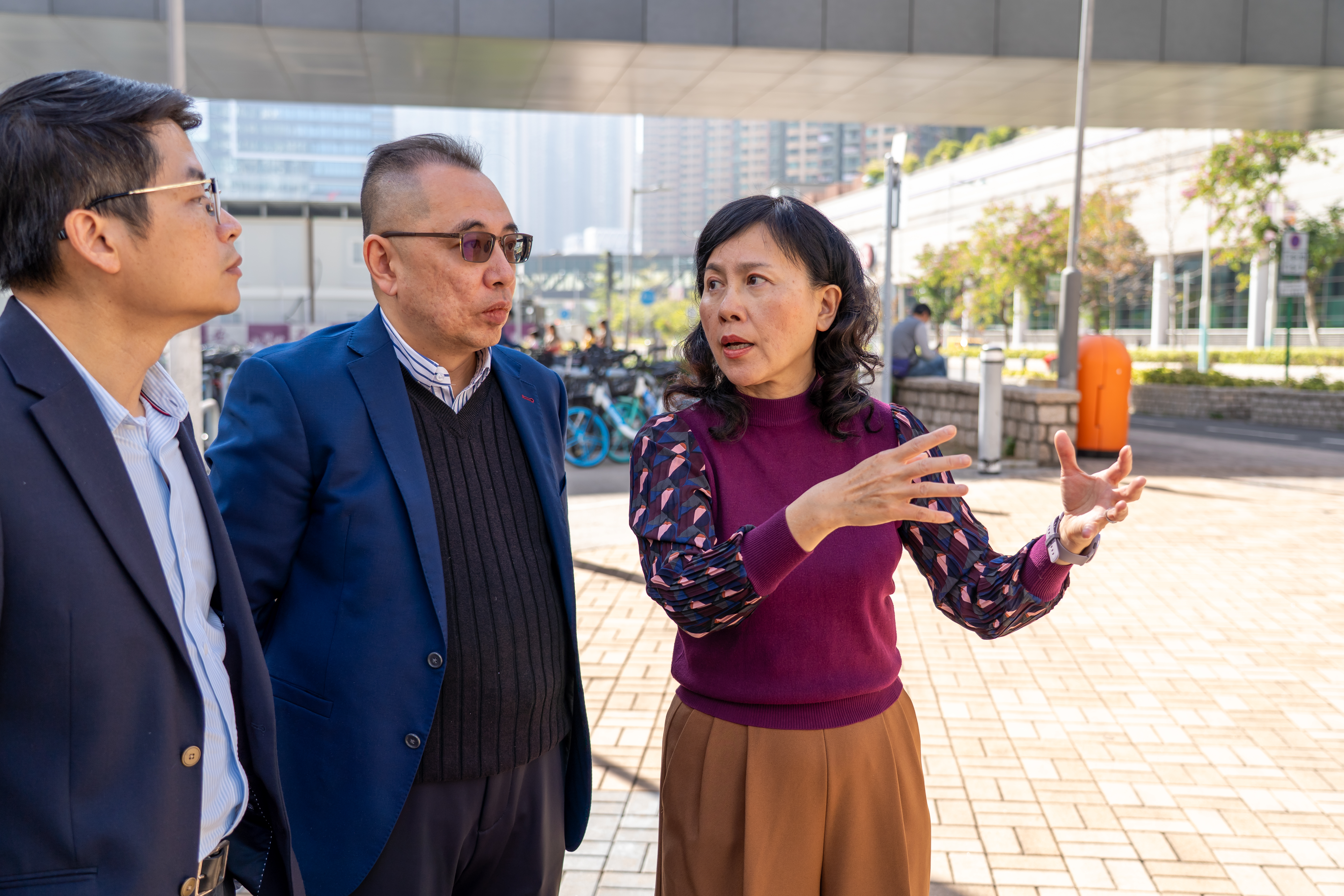 我早前到訪將軍澳，視察「對角行人過路處」的落實情況。