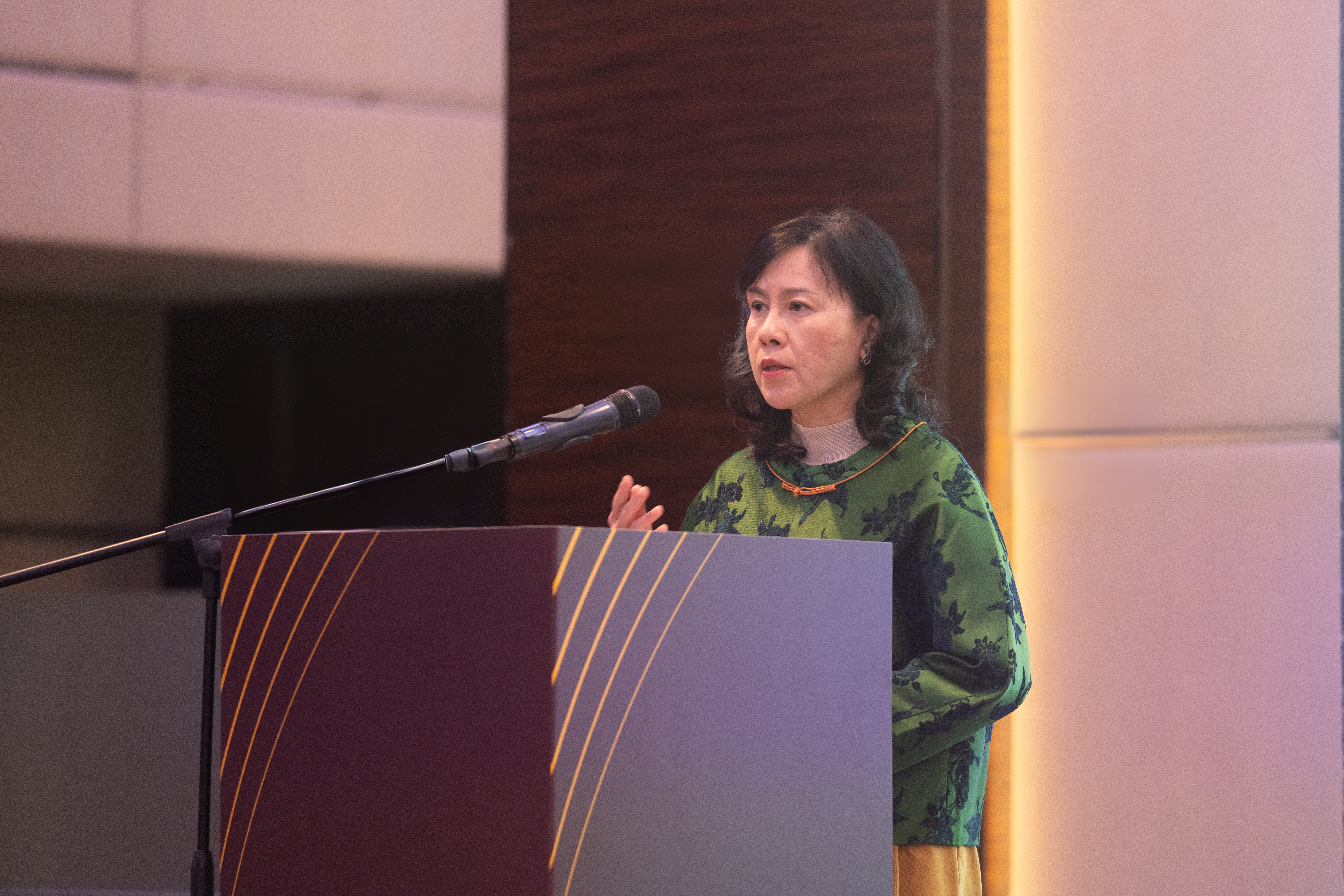 繼敦豪(DHL)擴建項目及菜鳥智慧港於2023年相繼啟用後，我日前亦到香港國際機場見證及參與UPS新樞紐中心的奠基儀式，進一步提升機場的貨運處理能力。