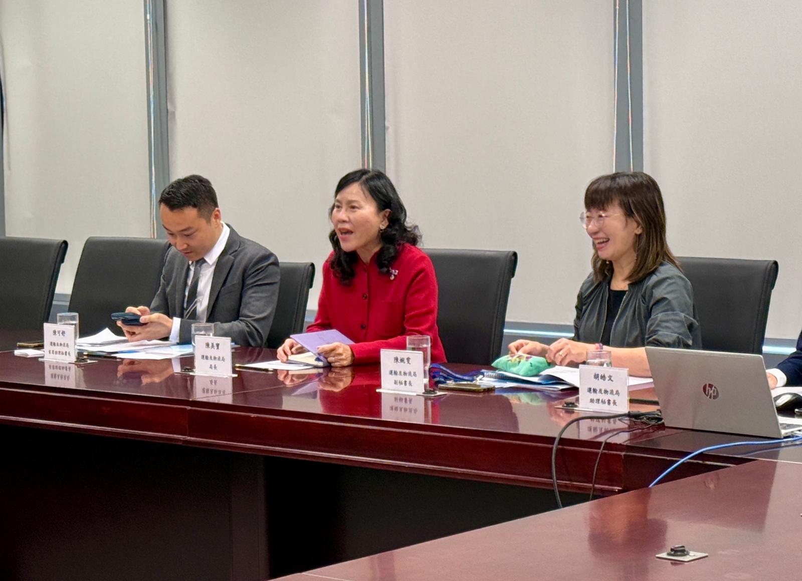 湛江市常務副市長牟治平三月底親身赴港。我們就加強兩地在綠色船燃合作等議題進行了深入討論。