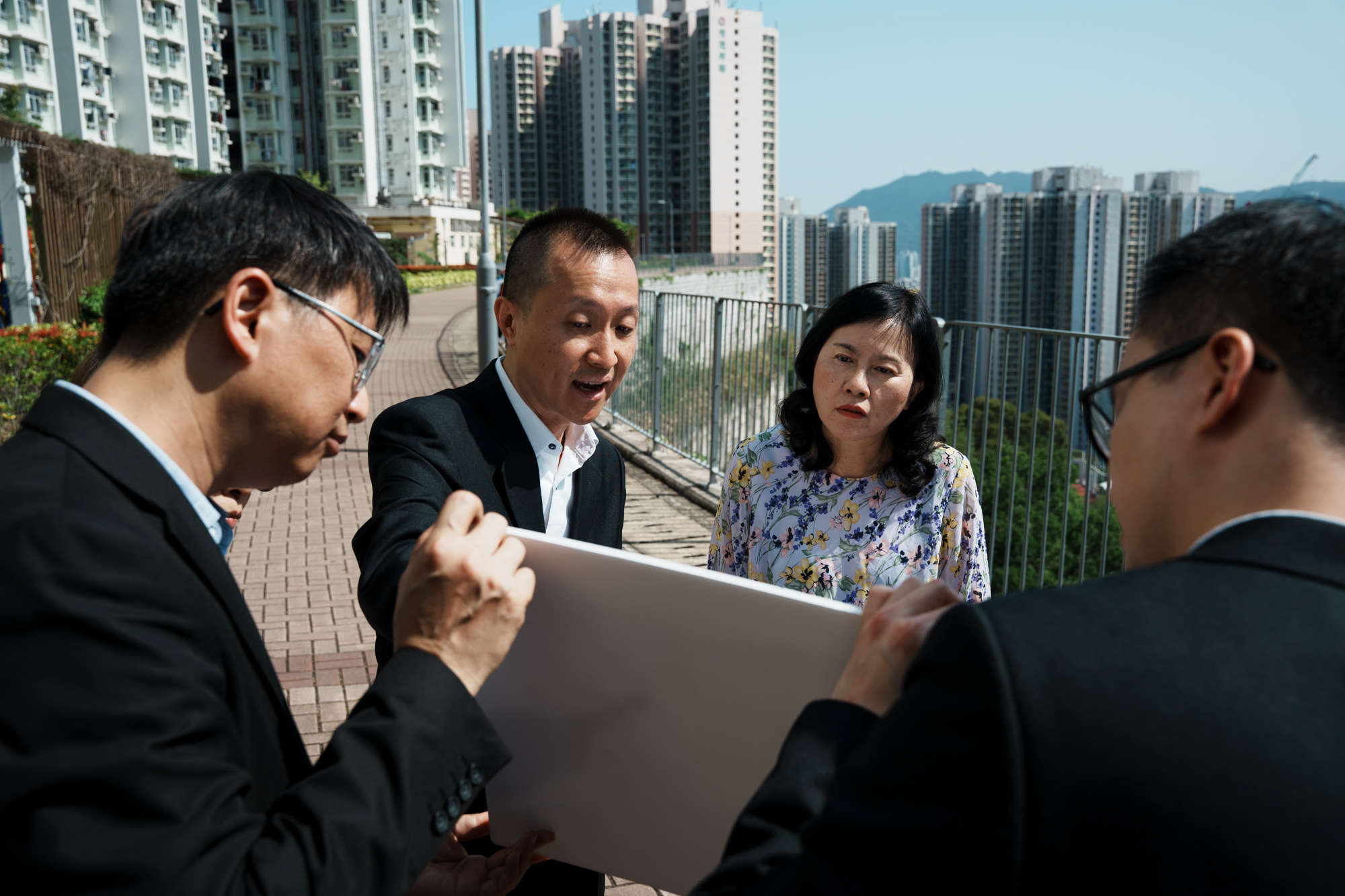 運輸及物流局和路政署團隊以細心、關心及貼心推展項目，希望為市民帶來幸福感。
