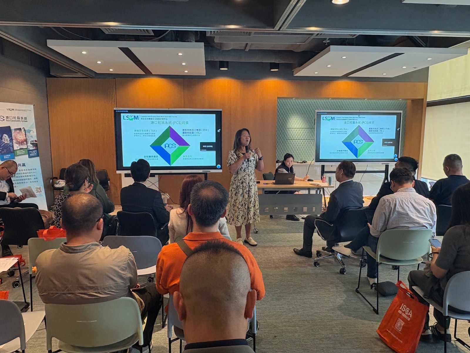 Since the official launch of the PCS in mid-January this year, the number of registered enterprise users has surged to over 6 500, with an average of nearly 100 new enterprises joining every week.