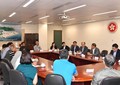 The Secretary for Transport and Housing, Mr Frank Chan Fan (back row, third right), visited Islands District today (November 10). He meets with the Chairman of the Islands District Council (DC), Mr Chow Yuk-tong (back row, second right), and the DC members to exchange views on transport and housing issues. 